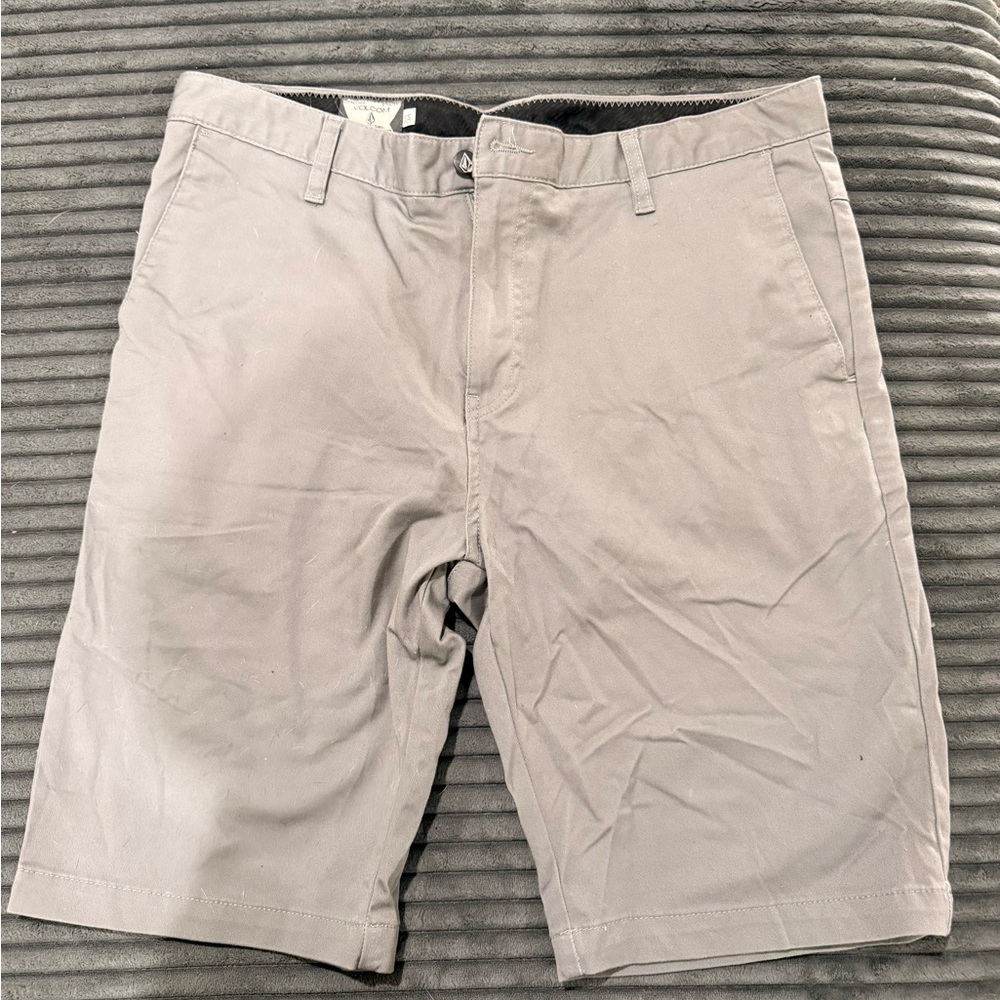 Volcom Men's Light Gray Flat Front Shorts